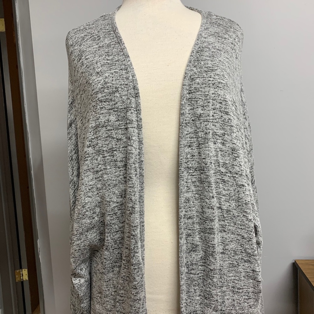 PLUS SIZE grey cardigan